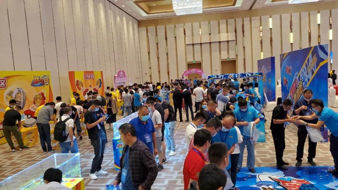 爆战飞碟三宝玩具系列,三宝爆甲战陀玩具新款