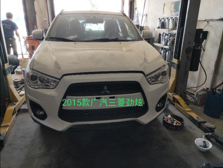 三菱劲炫保险丝在哪,2014款广汽三菱劲炫保险盒图解