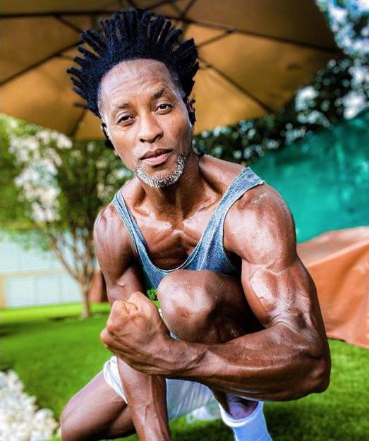 浠ュ墠瓒崇悆鍥藉闃熺悆鍛樼殑韬潗,鏇剧粡鐨勮冻鐞冧笘鐣屾澂鍐犲啗