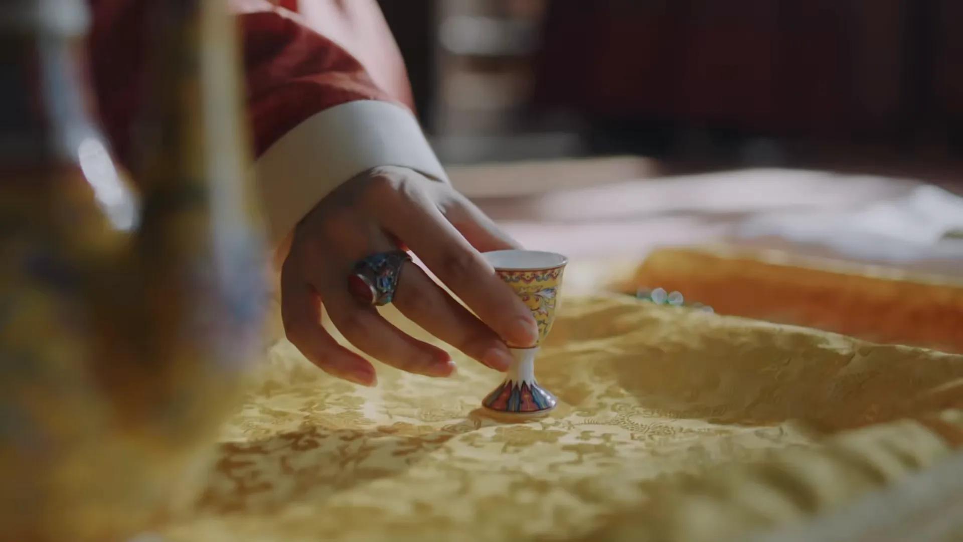 玉楼春孙家遇难结局,玉楼春孙家大小姐为何殉情