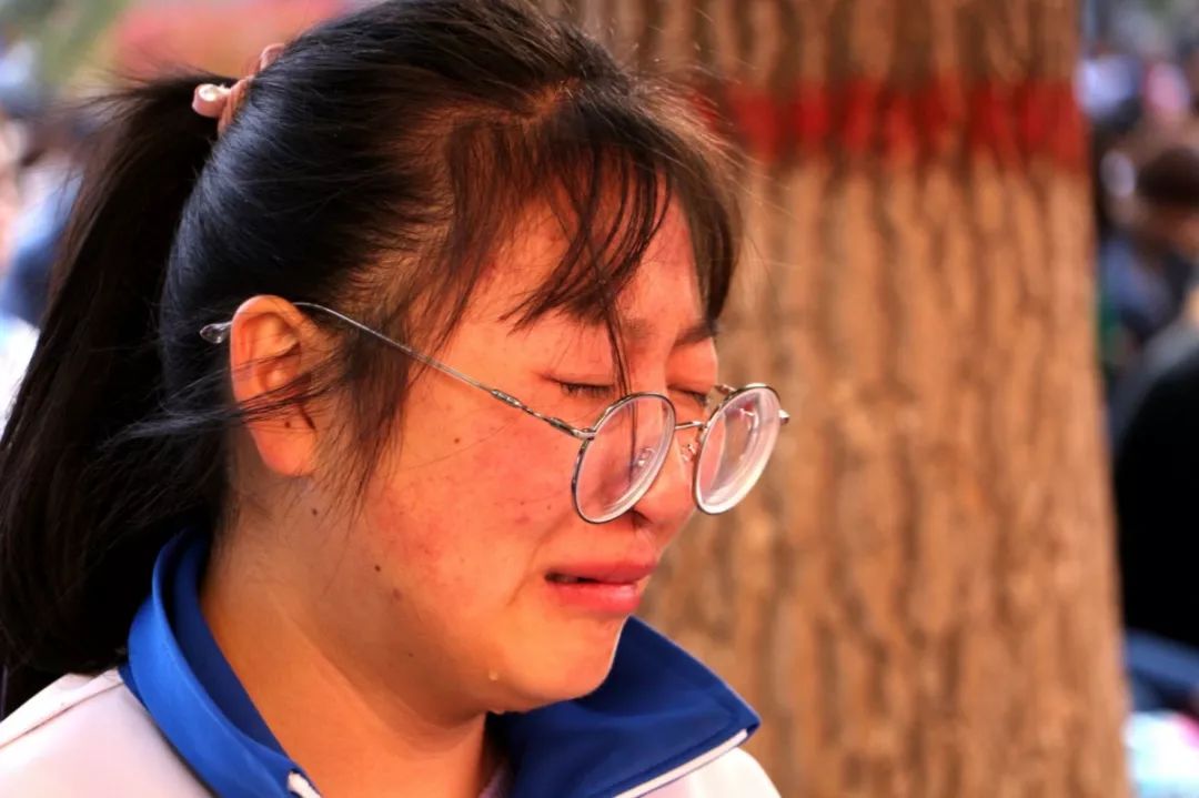 点燃青春之火,点燃青春激情实现人生梦想