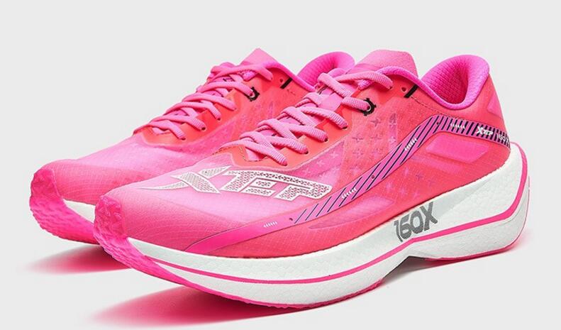 亚瑟士跑鞋和国产跑鞋,耐克跑鞋和国产跑鞋