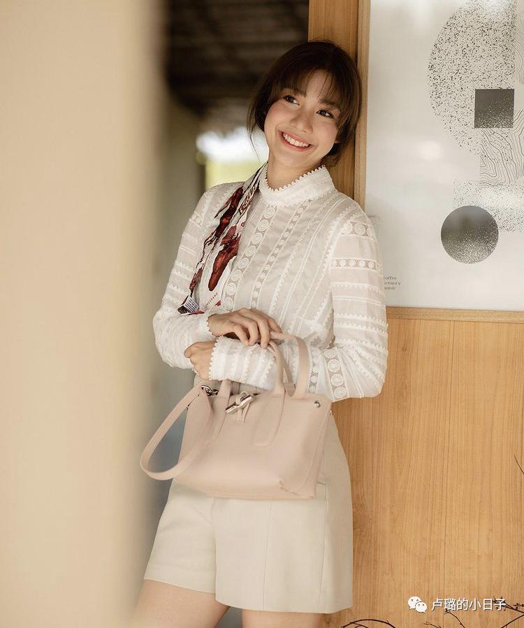 最有权势的德国总理天天背的千元包,这个法国的品牌到底多好用