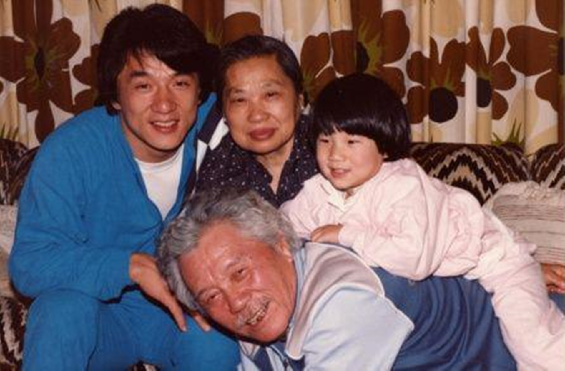 成龙是房玄龄的后裔吗,成龙房玄龄关系