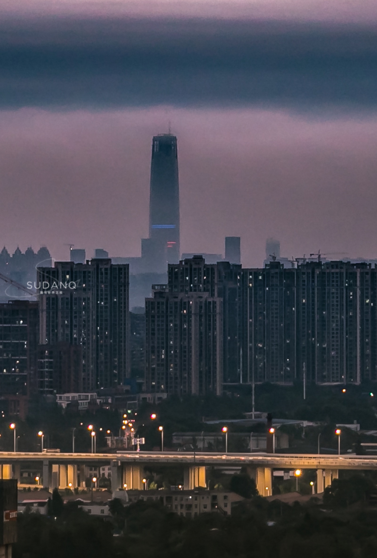 武汉绿地中心,本将是中国第一摩天大楼,网友却赐名“平头哥”