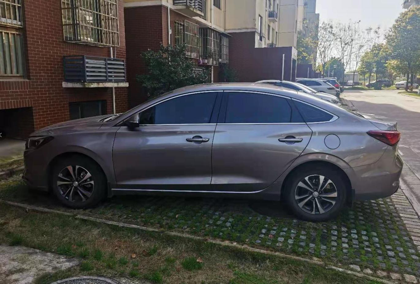 长安逸动plus夜间驾驶第一视角,长安逸动plus1.6l驾驶感受