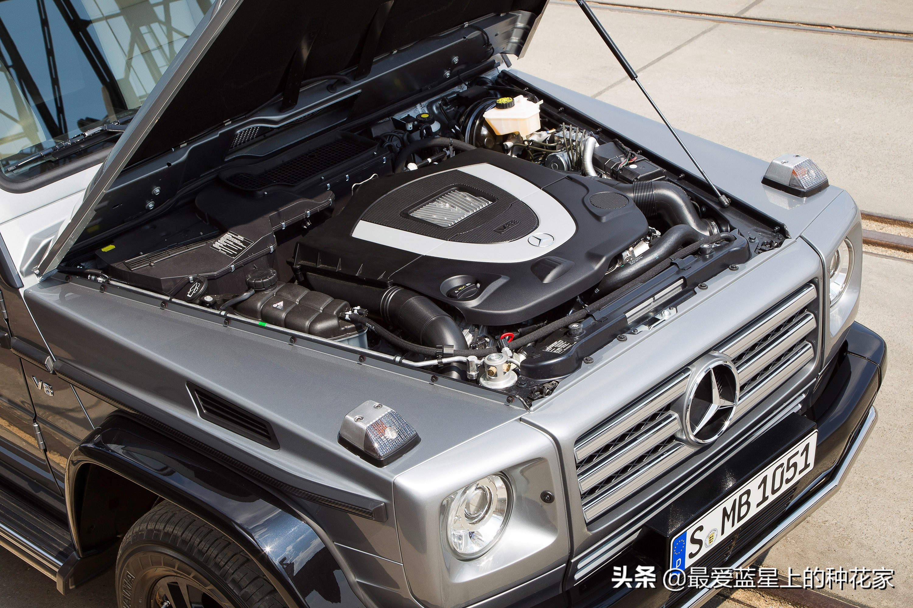 奔驰大g1994老款,奔驰大g有几款车型和价格