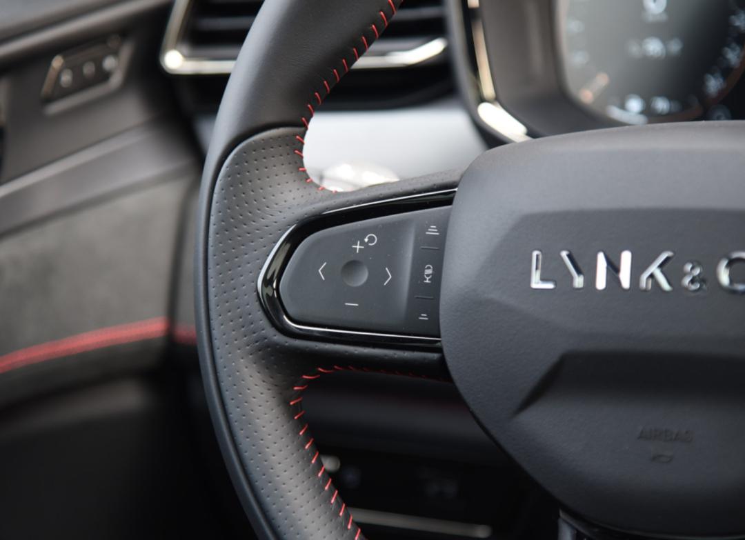 定位时尚年轻的车型领克05,不二之选的领克05