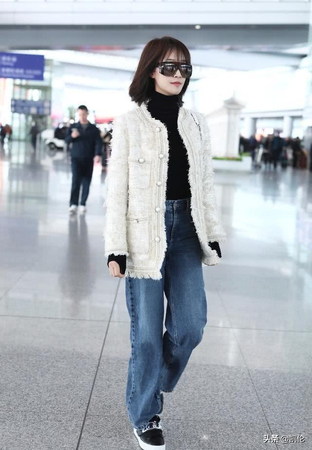 蓝盈莹制服身材照,蓝盈莹街拍露脐装