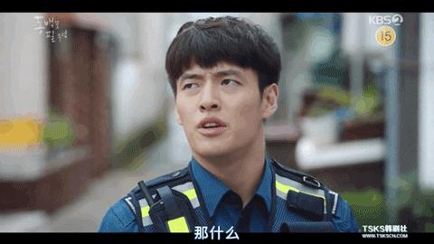 韩剧女主连衣裙穿搭,韩剧中冬天碎花半身裙