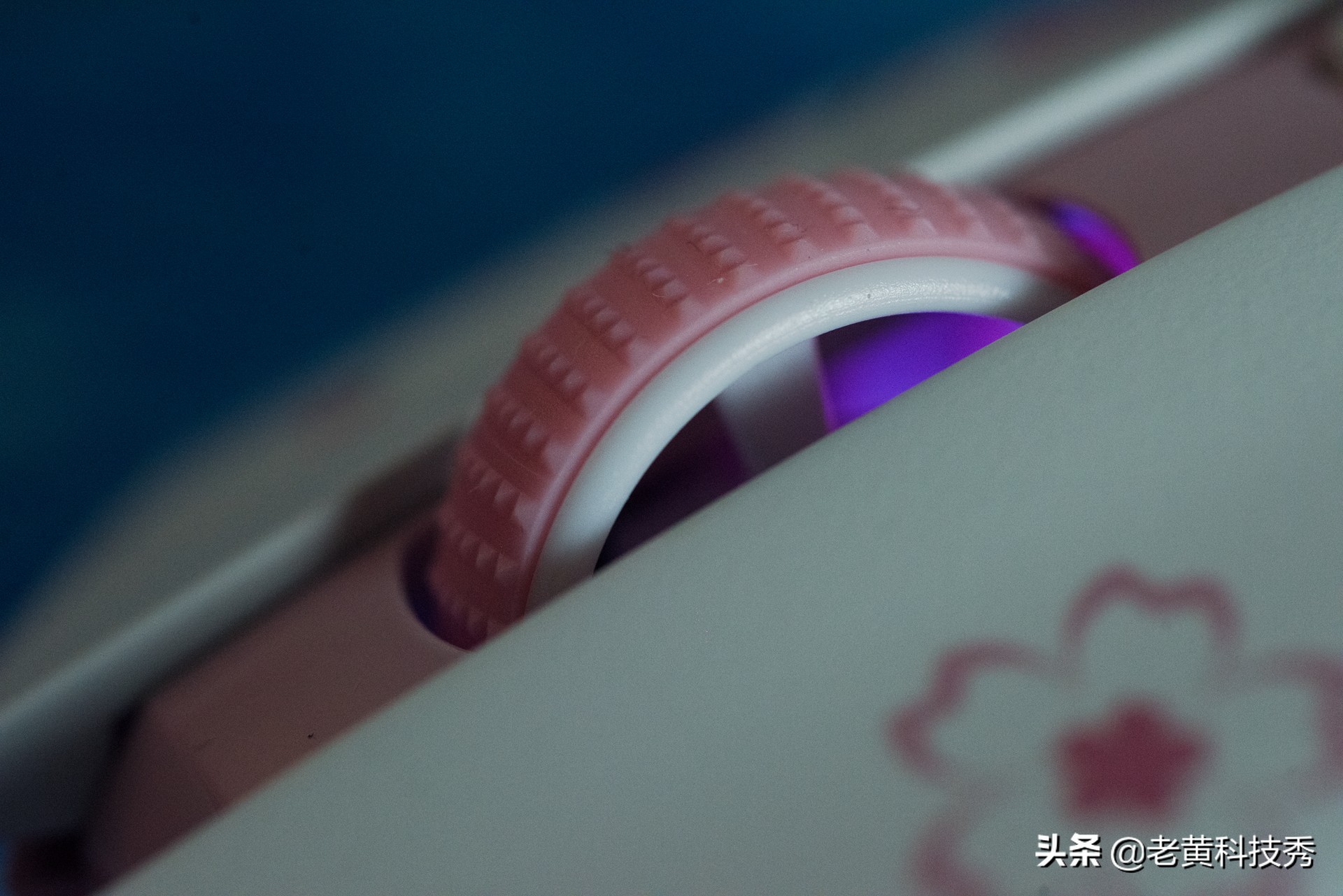 软妹用的鼠标什么样:达尔优EM901轻量化首测,感受樱花的轻盈