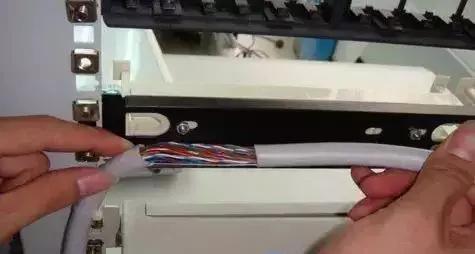 110配线架怎么和六类配线架连接,110型配线架怎么连接电话交换机