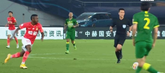 中超裁判误判山东鲁能,裁判抱团鲁能