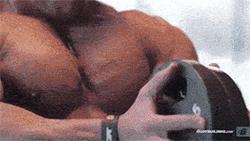 女性胸部外扩怎么办,矫正胸部外扩的动作