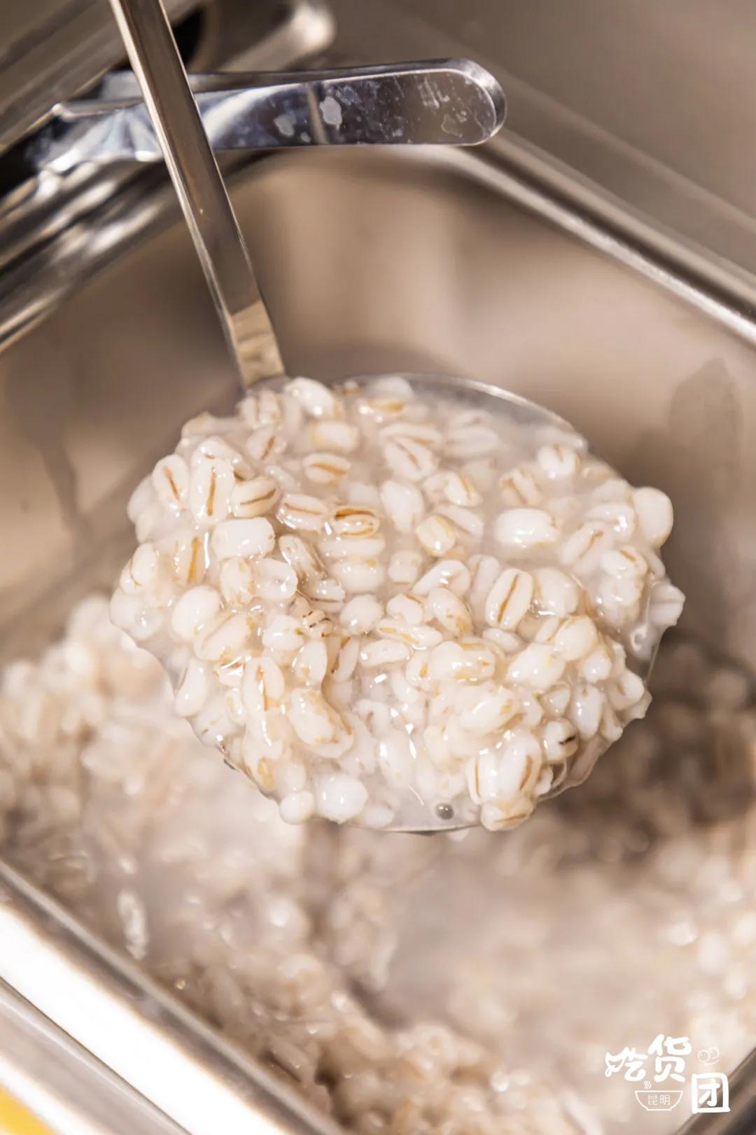 奶茶“魔鬼”在欣都龙城开新店了，喝完快乐100倍