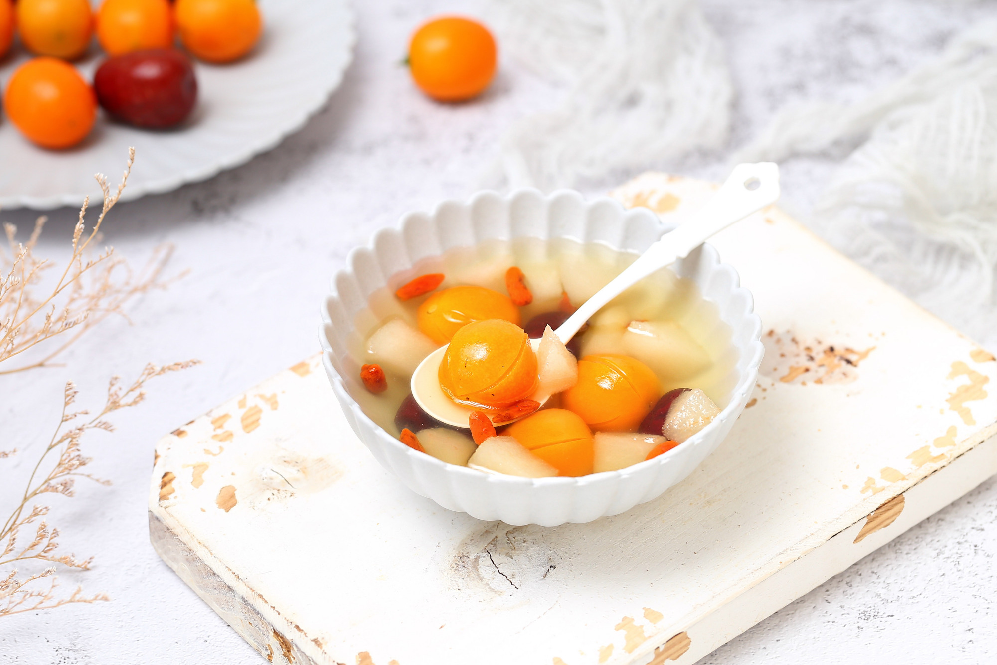 秋季天气干燥能润肺润喉的糖水,适合换季喝的糖水