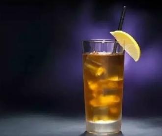 女生在酒吧千万别点的五款酒,酒吧里女人最重要的是什么