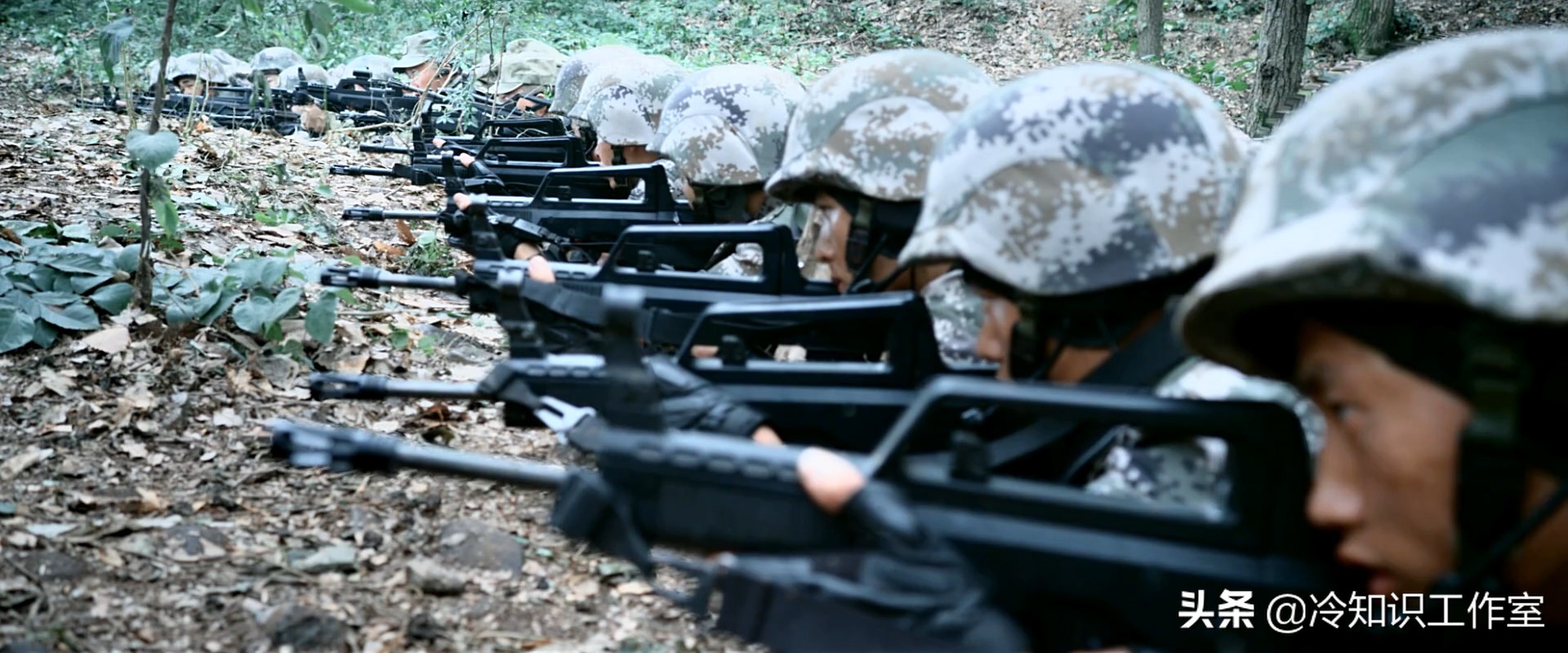 战狼二解说介绍枪械,战狼2枪械训练视频