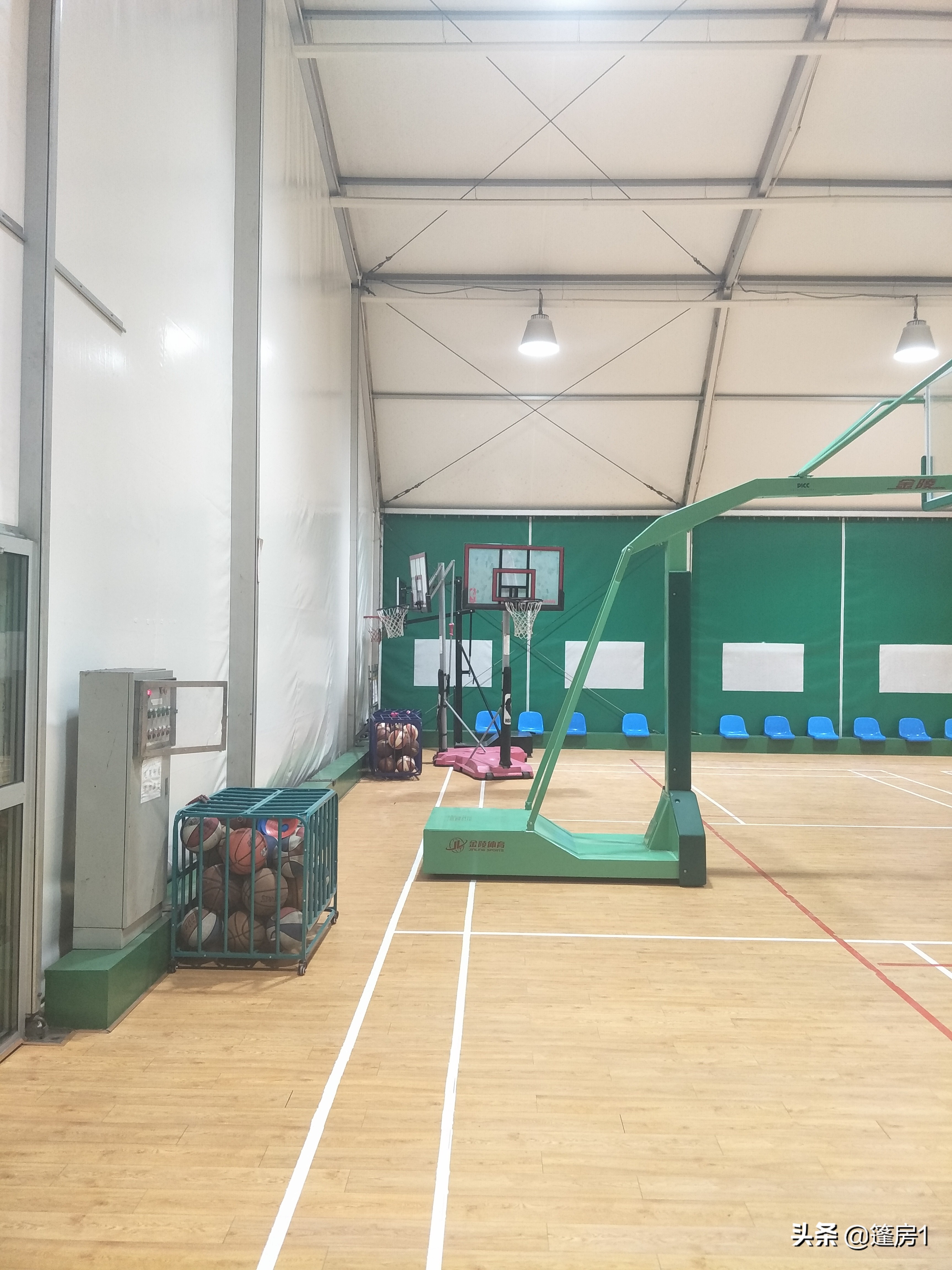 上海人气最好的室内篮球馆,上海哪个地方有好的露天篮球场