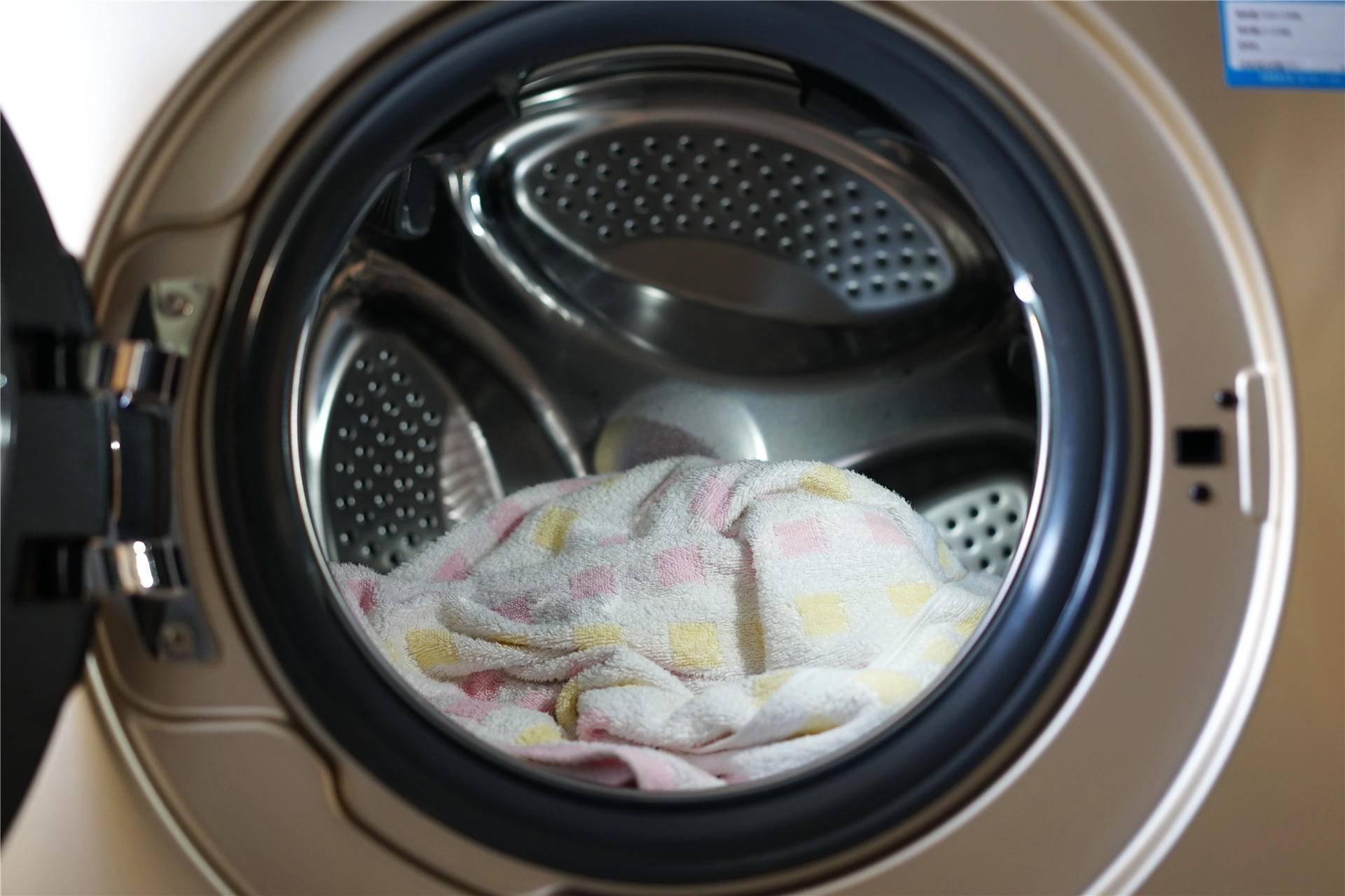 小天鹅水魔方洗烘一体机脱水静音,小天鹅tg100m8y2水魔方洗衣机