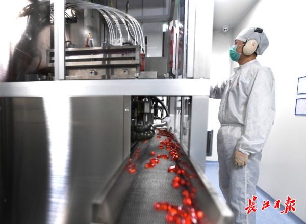 防控疫情体现中国力量,中国新冠疫苗彰显国家的强大