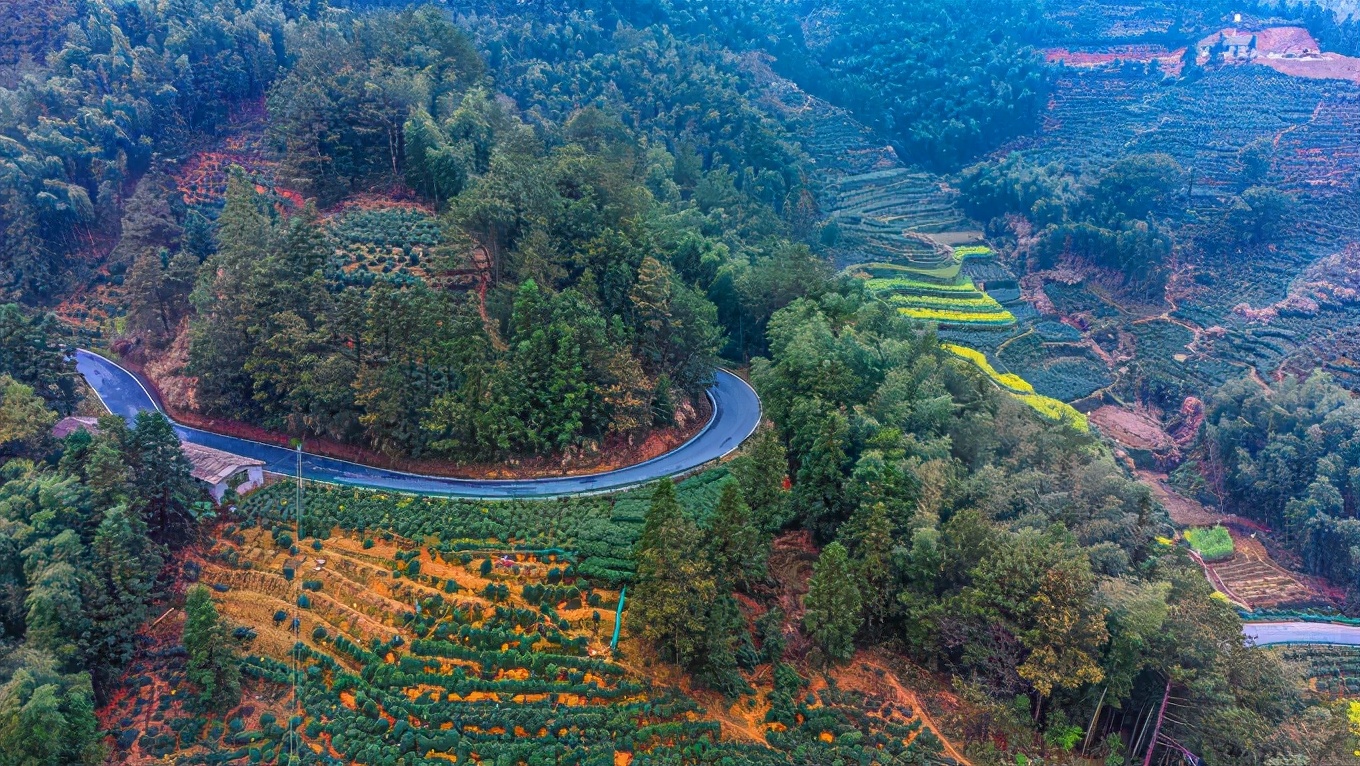 黄山旅游天路,徽州天路看云海攻略