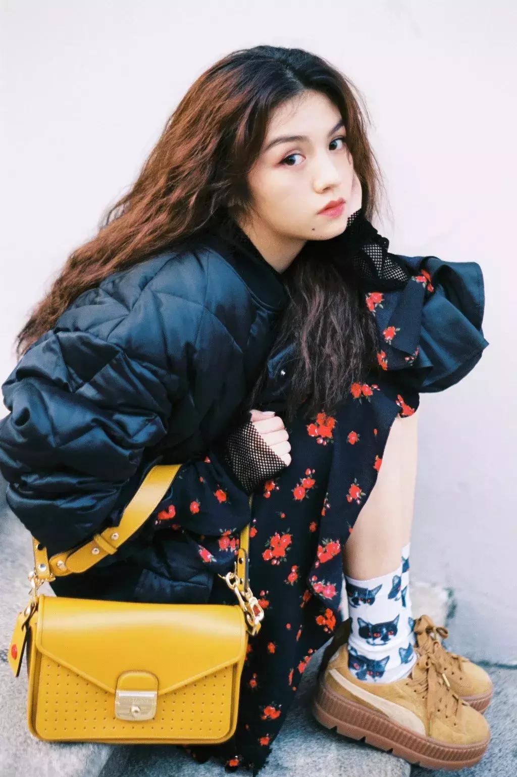 倒大脸适合什么发型,大脸女适合什么发型