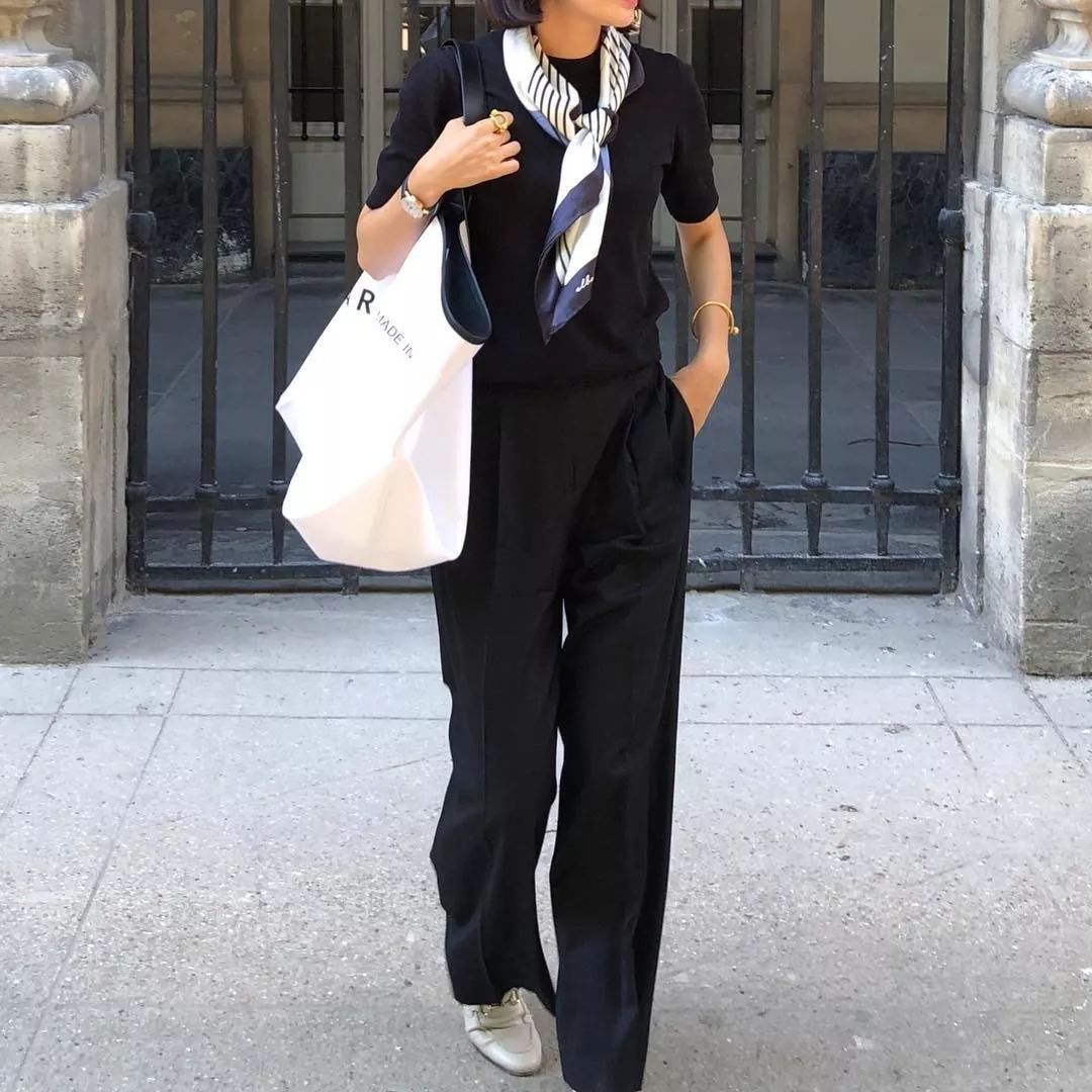 elborndoris穿搭博主,elborn素色穿搭