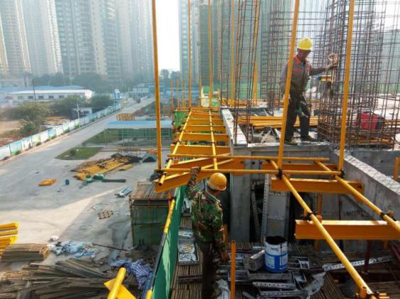 新型悬挑式脚手架施工流程,新型悬挑脚手架孔洞不漏水