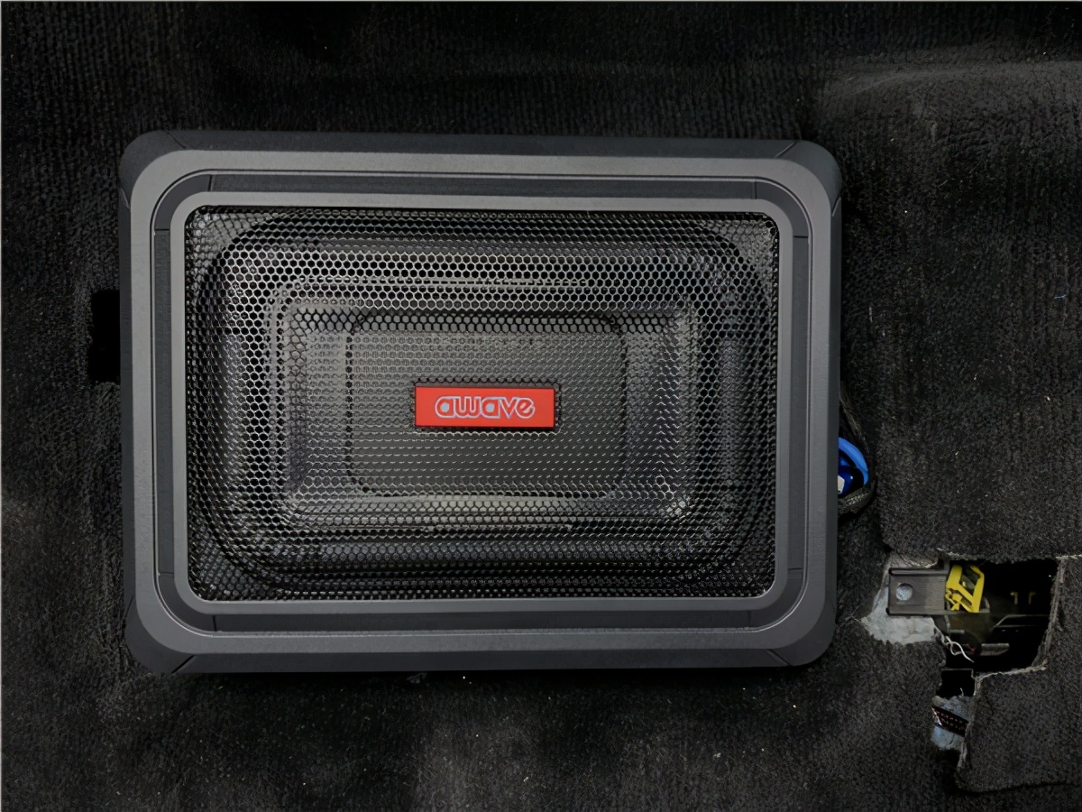 大众r32怎么样,大众CC丹拿232音响升级方案