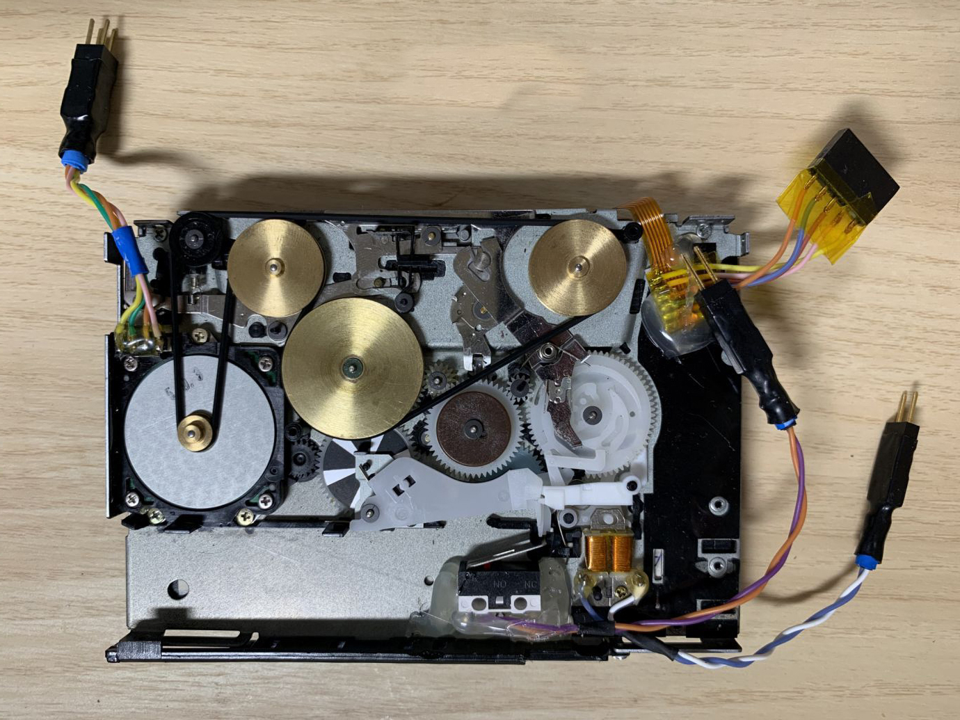 当年让我望洋兴叹几千元一台的随身听有幸收到了