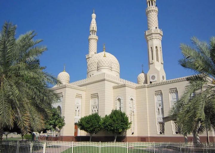 去迪拜旅游怎么带费用,去迪拜旅游带多少钱合适