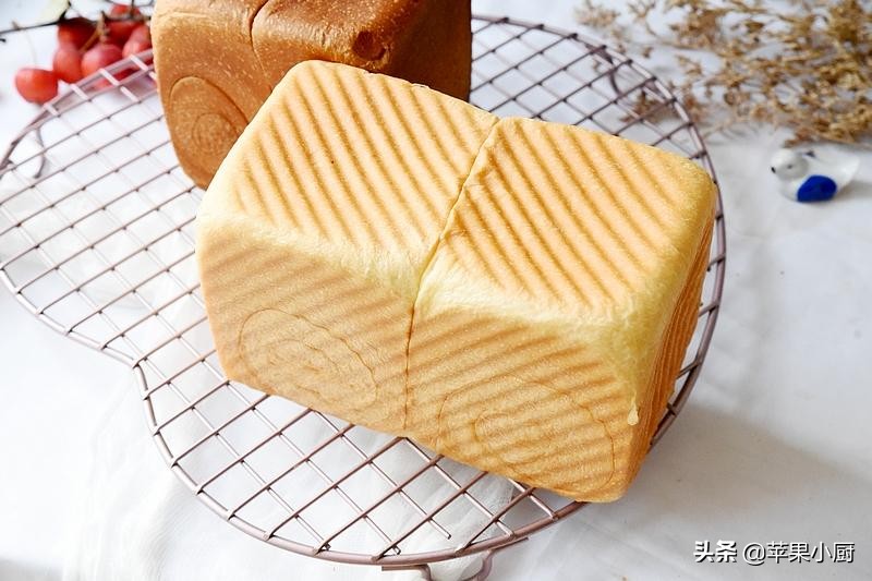 无黄油的吐司做法,无黄油吐司酥脆又好吃不用烤箱