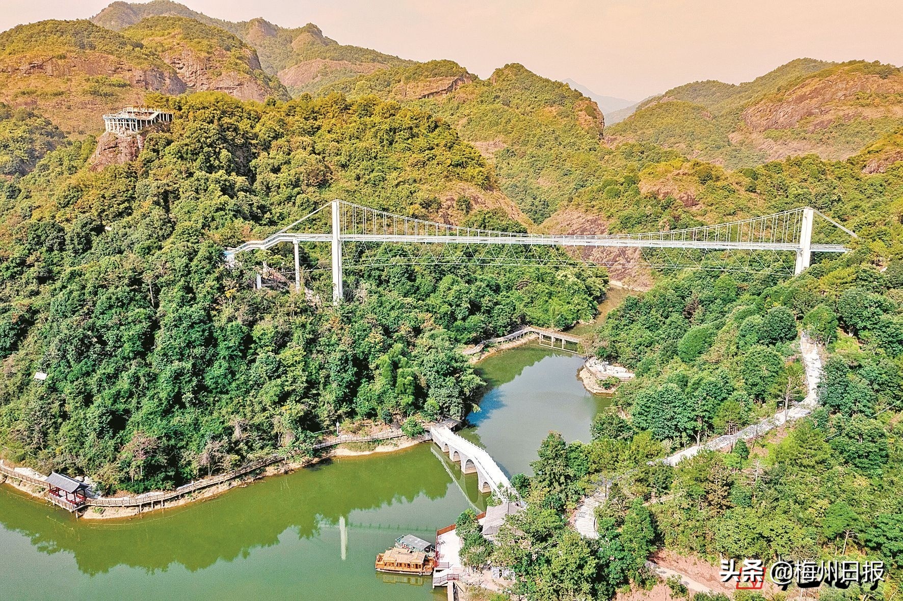 逛乡村品糍粑，看山水赏粉黛…走吧，一起去平远踏秋