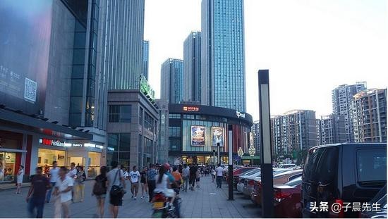 贵阳市有哪些特色大型商场,贵阳市购物中心有哪些