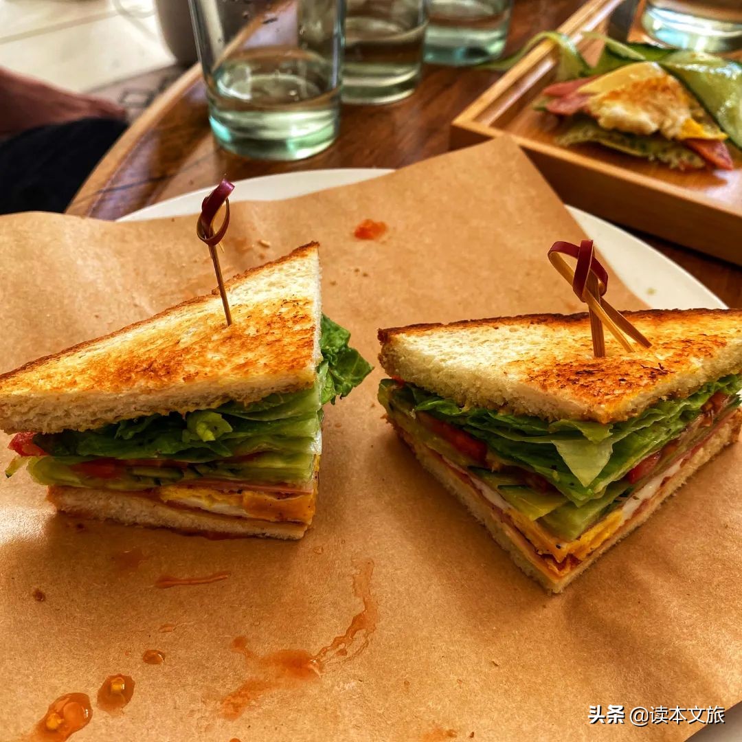 丽江古城里的小咖啡馆,丽江古城有非常好看的咖啡馆