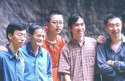 看完马云王健林等中国5大富豪的家庭背景你还相信“白手起家”吗