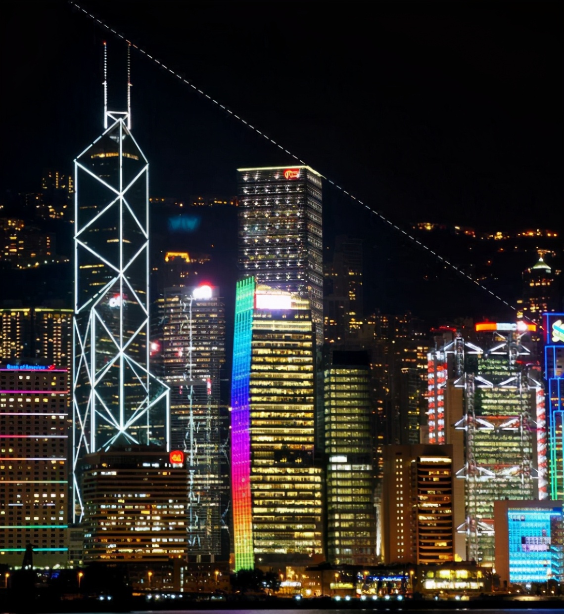 李嘉诚港珠澳大桥风水格局大揭秘,香港首富李嘉诚祖先风水宝地