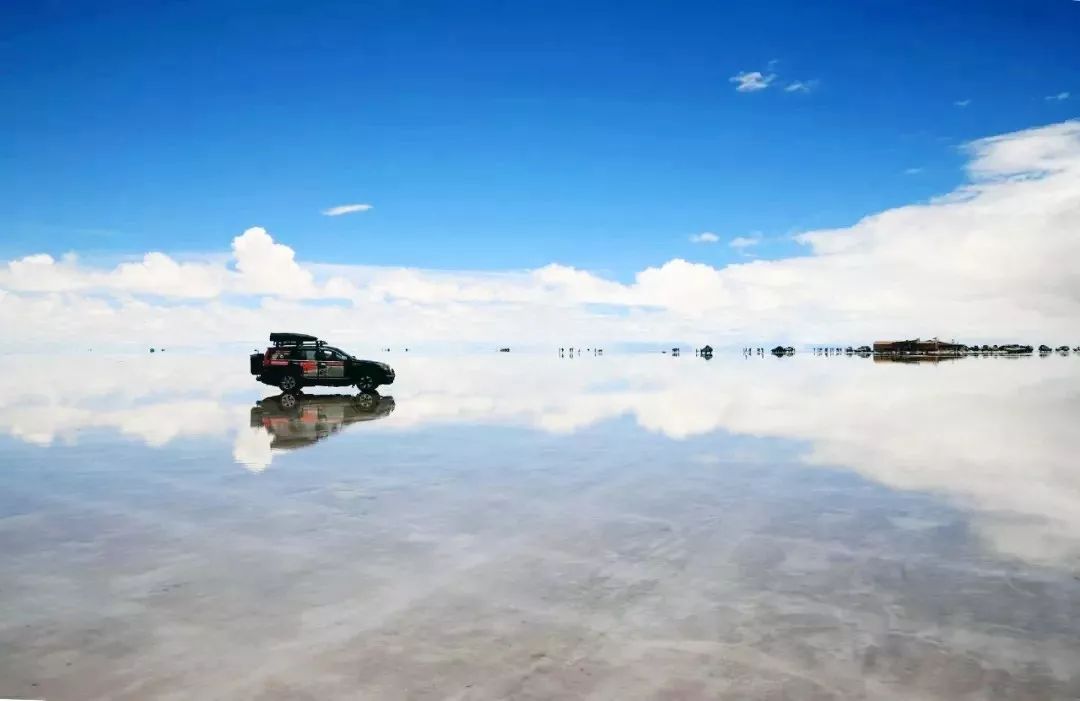 他一人一车环游五大洲，遭连环抢劫，却看见最美的风景