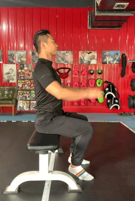 为什么背有富贵包,背很厚有富贵包怎么解决