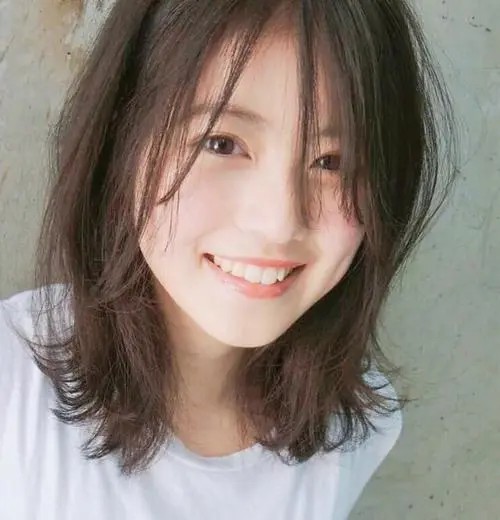 大方脸修饰脸型的发型,细软脸型方形适合什么发型