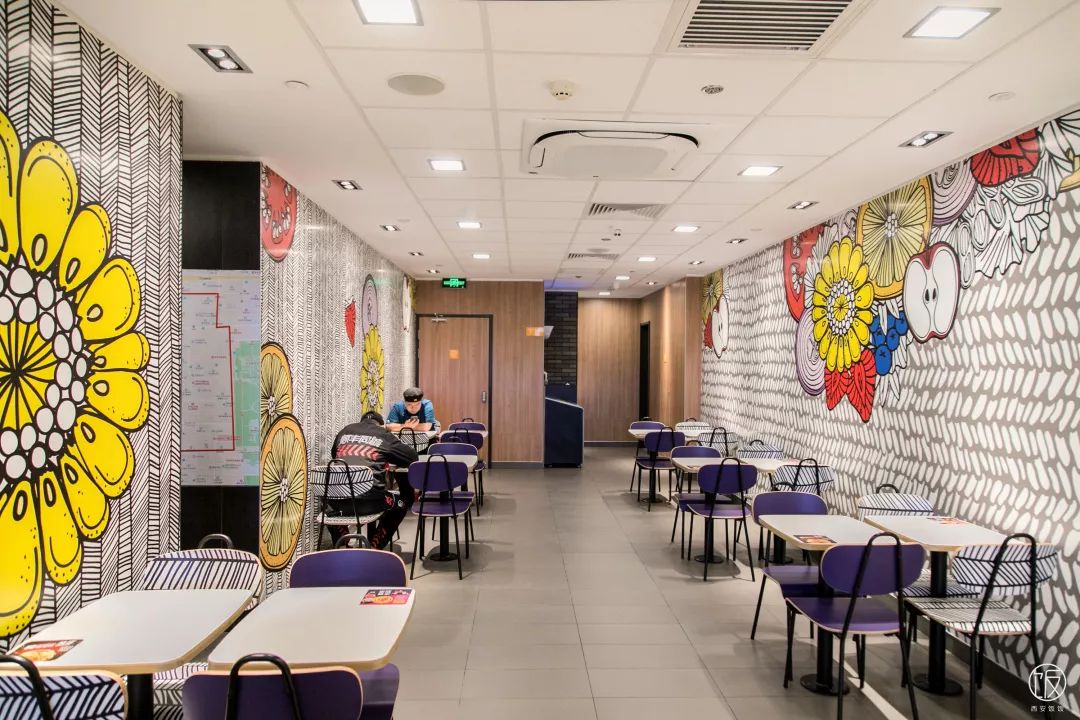 XXXL汉堡、重口吐司...随便吃,城北的宝藏Mall我来了