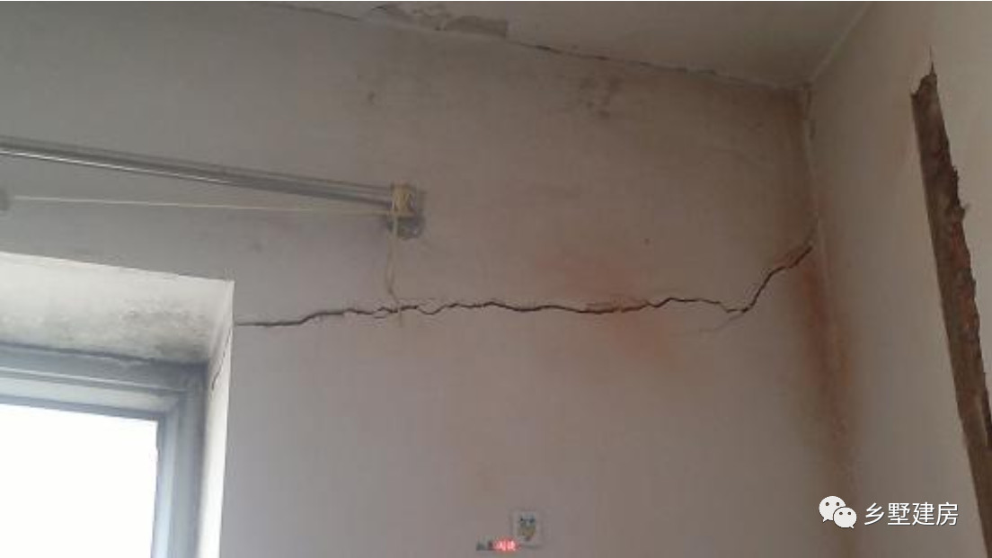 农村盖房条形基础好还是挖孔桩好,农村建房桩基础哪种最好