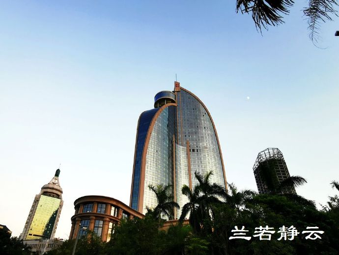 厦门源昌凯宾斯基吃一顿饭多少钱,厦门源昌凯宾斯基酒店大堂