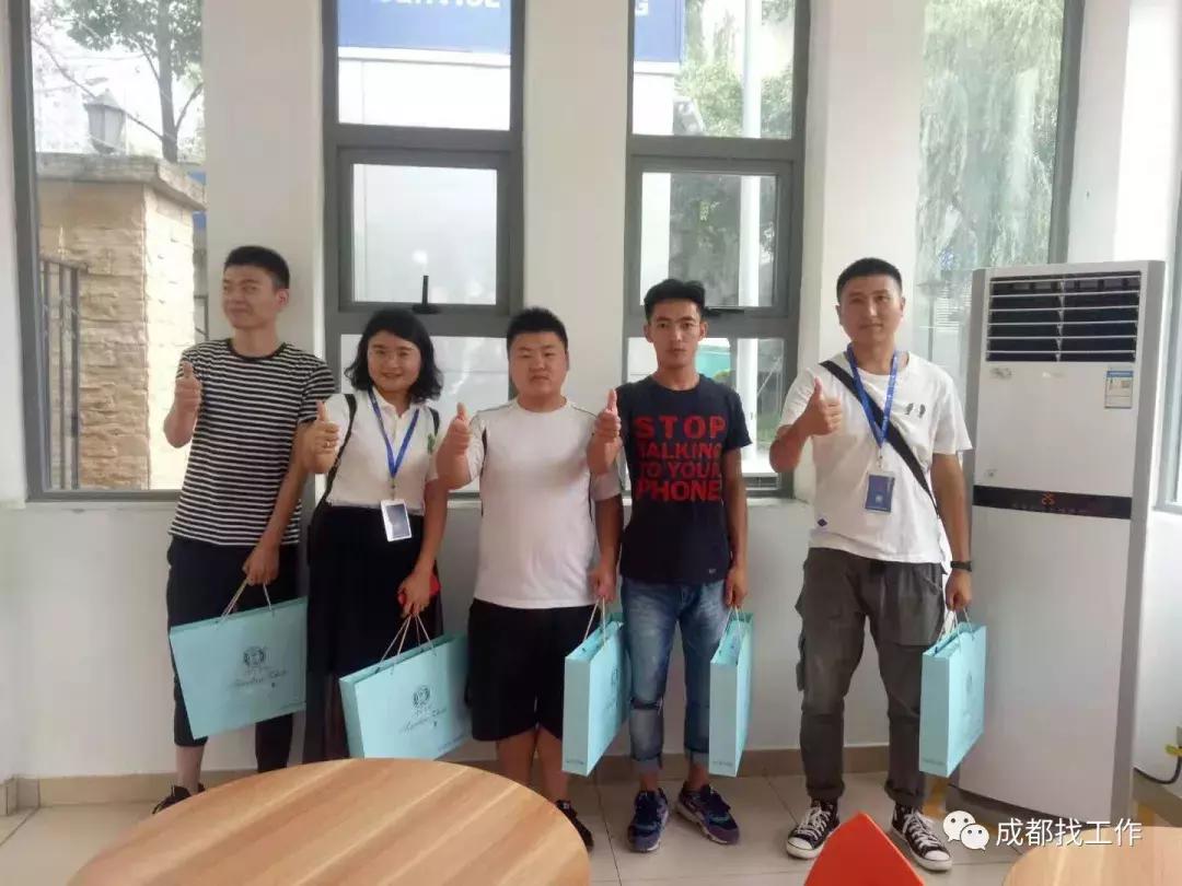 开展中秋节慰问职工活动,工会中秋节慰问品发放会议记录