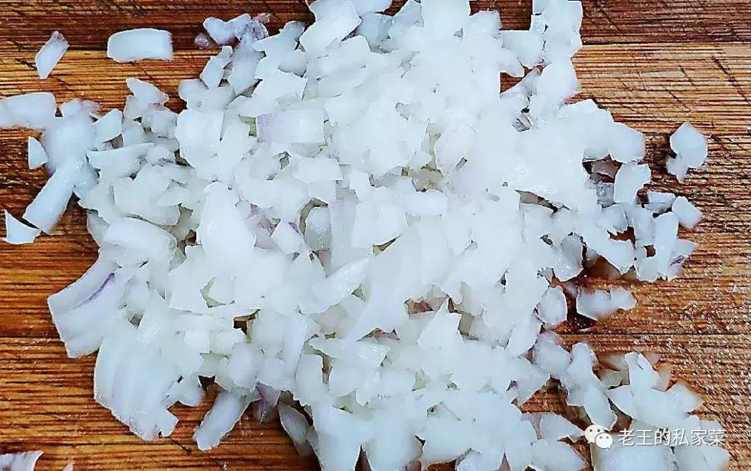 茴香鸡蛋饺做法大全,鸡蛋茴香饺子的制作过程