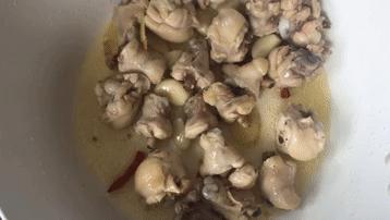 红烧鸡爪正宗做法,红烧鸡的做法最好吃川菜