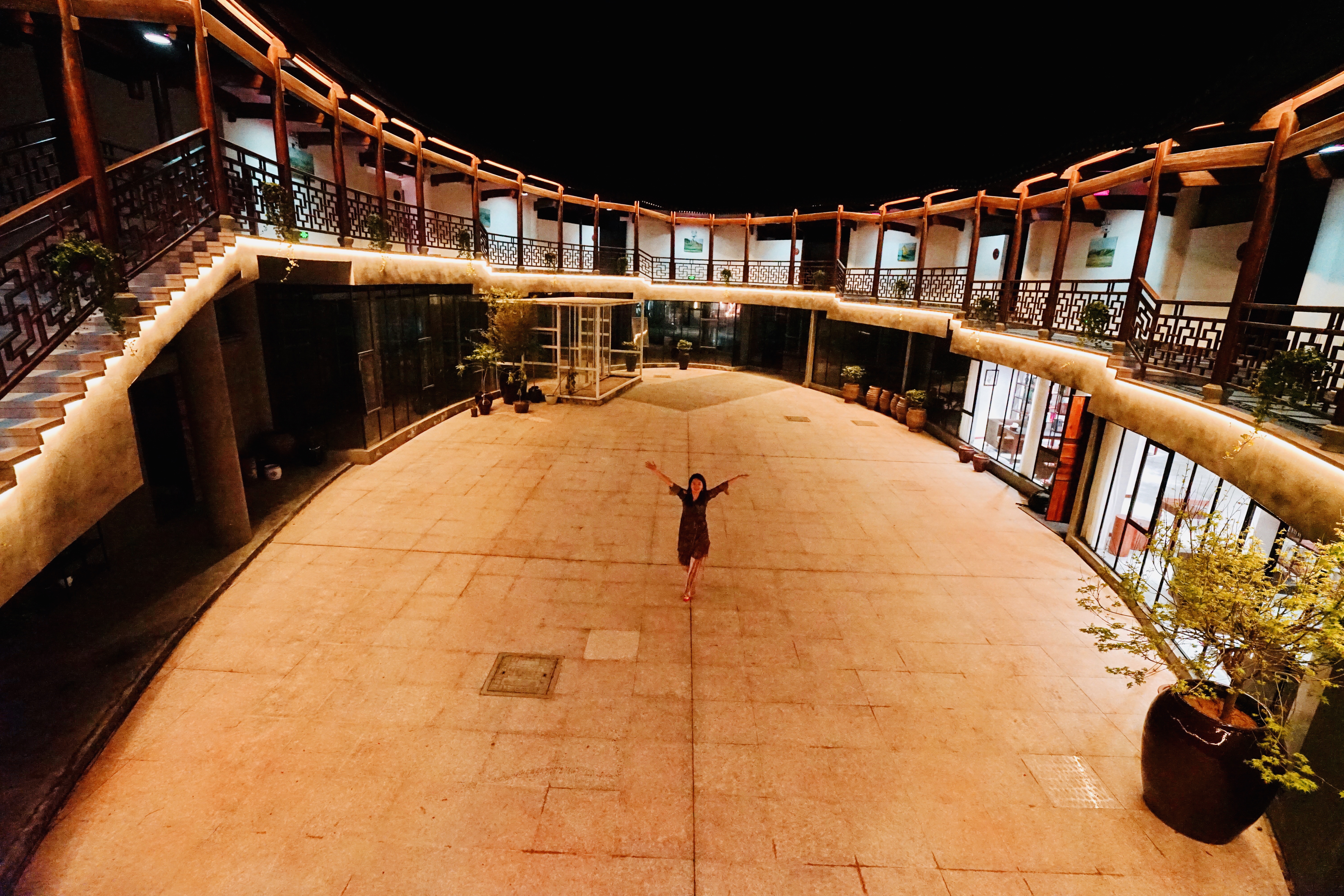 暑假凉快不晒的旅游地方,暑假避暑胜地最佳地方