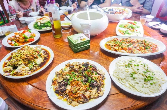 清远三个漂流峡谷,清远古龙峡漂流网红打卡景点