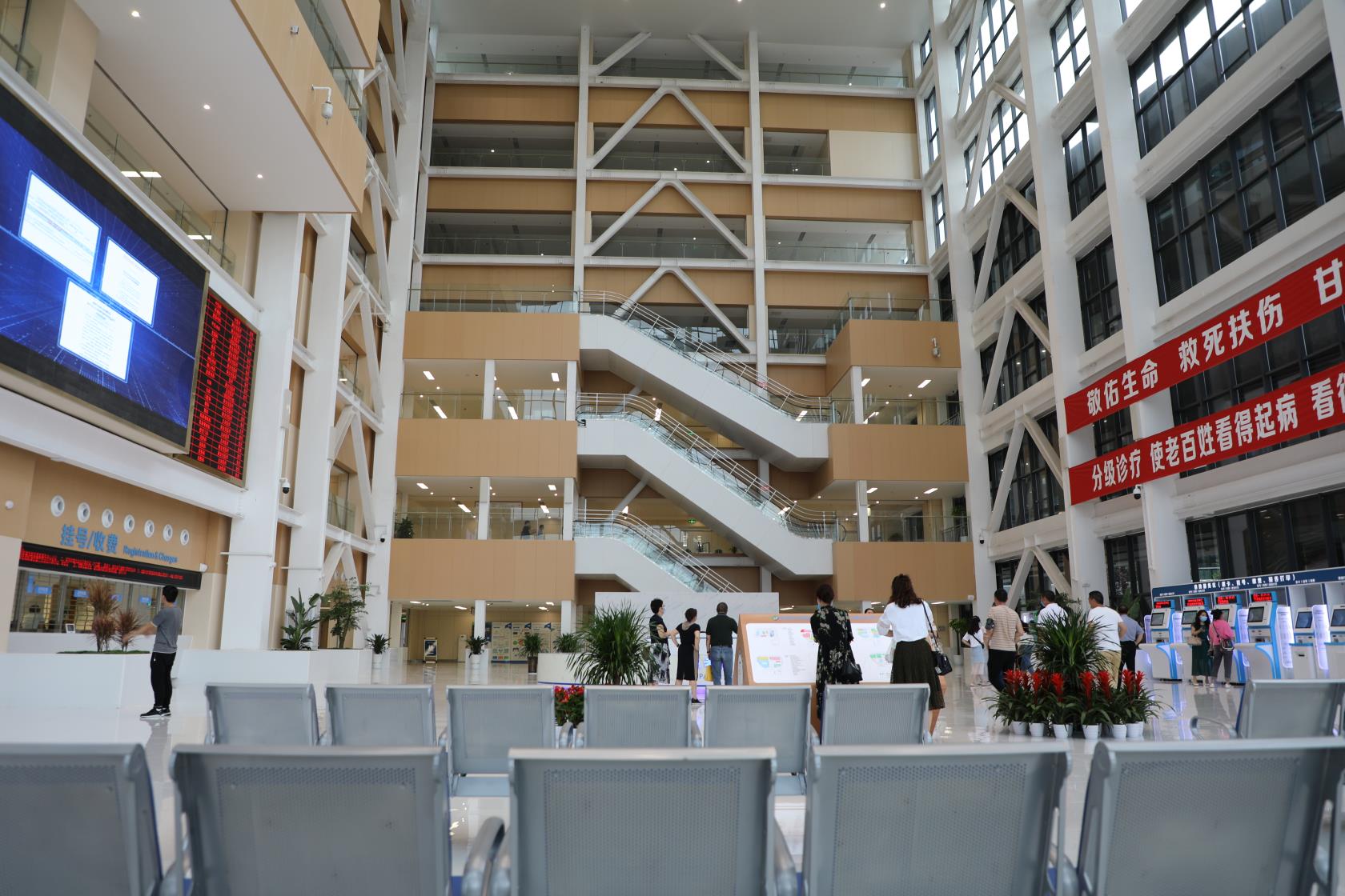 全新内涵亮相成都医学城省医院温江医院提升患者看病就医新感受
